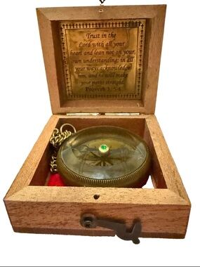 Brass Compass in Wooden Keepsake Box - Gold & Brown